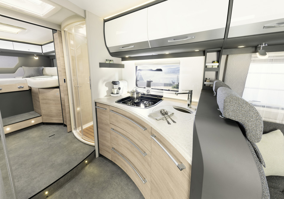 Plenty of cooking fun! The GourmetPlus kitchen brings together everything you need to cook up a storm. With plenty of elbow room and storage space to boot! The drawers are automatically locked when the engine is started