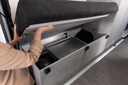 Additional useful storage space is available inside the bench seats. Optionally, these compartments can also be accessed from outside the vehicle